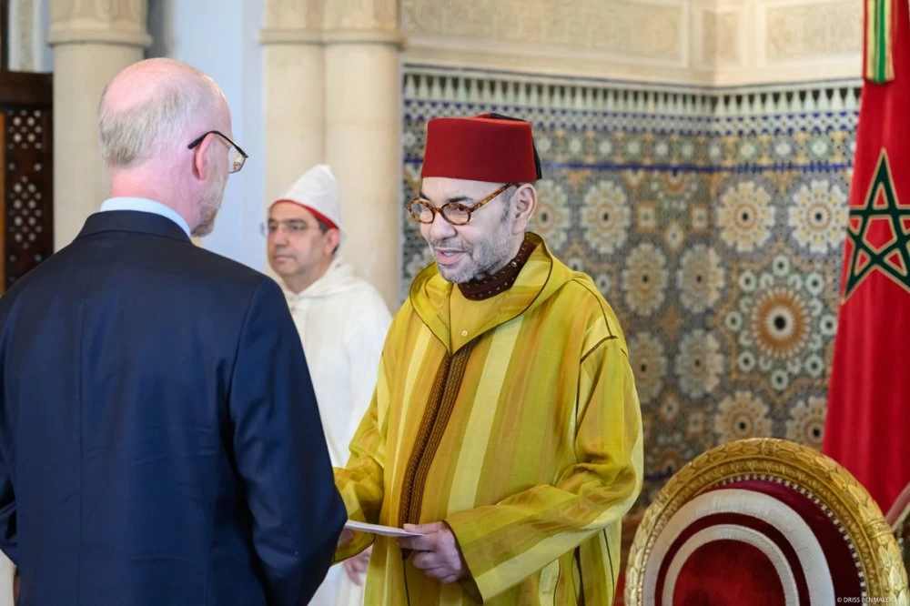 S.M. le Roi reçoit à Rabat plusieurs ambassadeurs étrangers