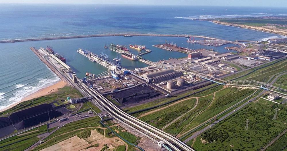 Premier port industriel du Maroc, Jorf Lasfar traite plus de 36 millions de tonnes de marchandises par an.