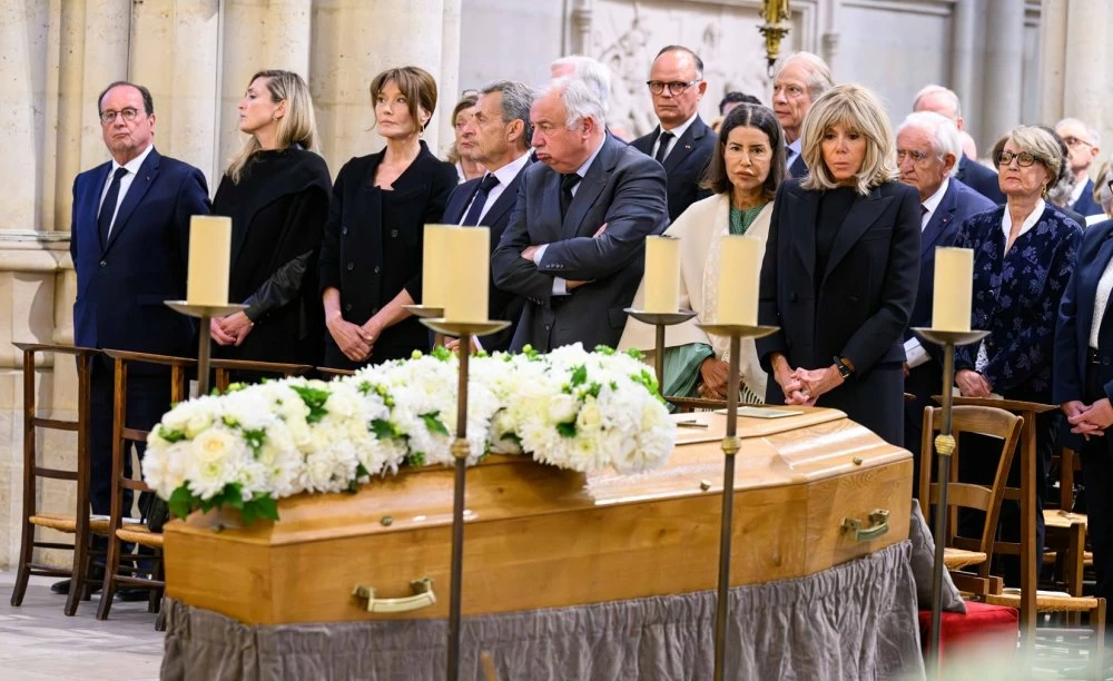 S.A.R. la Princesse Lalla Meryem représente Sa Majesté le Roi aux obsèques de Mme Bernadette Chirac